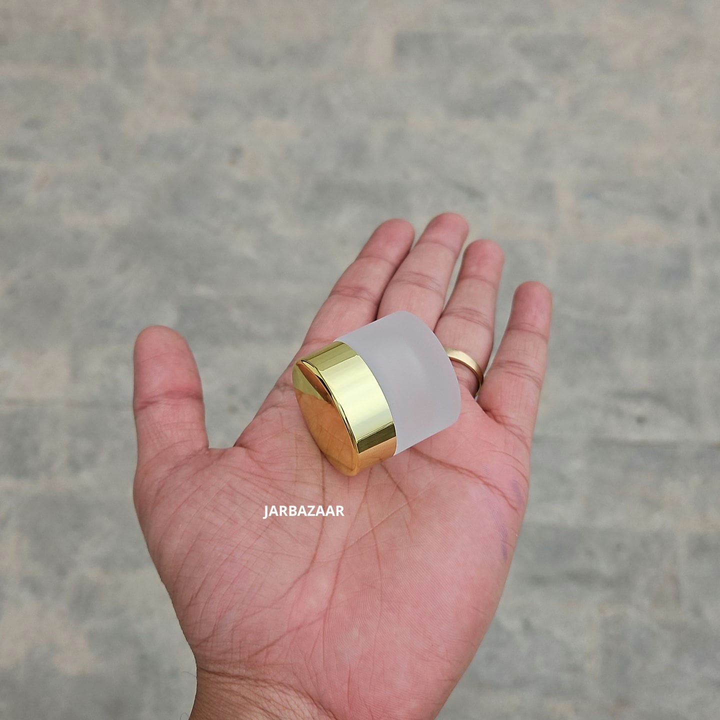 10 Gram Frosted Glass Jar (Golden Cap)