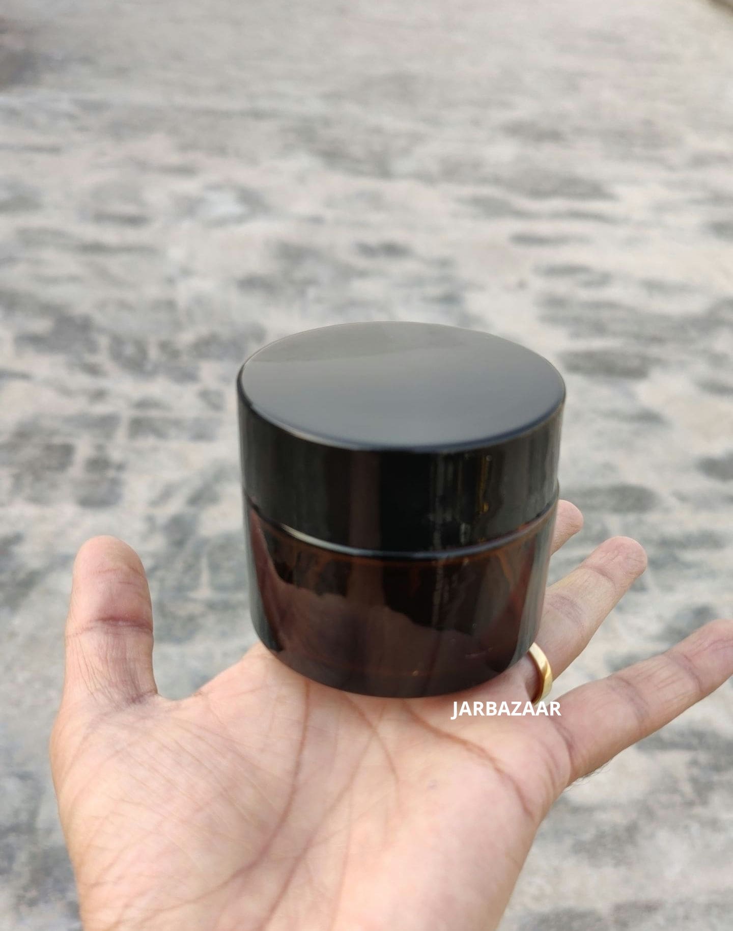 100 Gram Broad Amber Glass Jar (Black Cap)