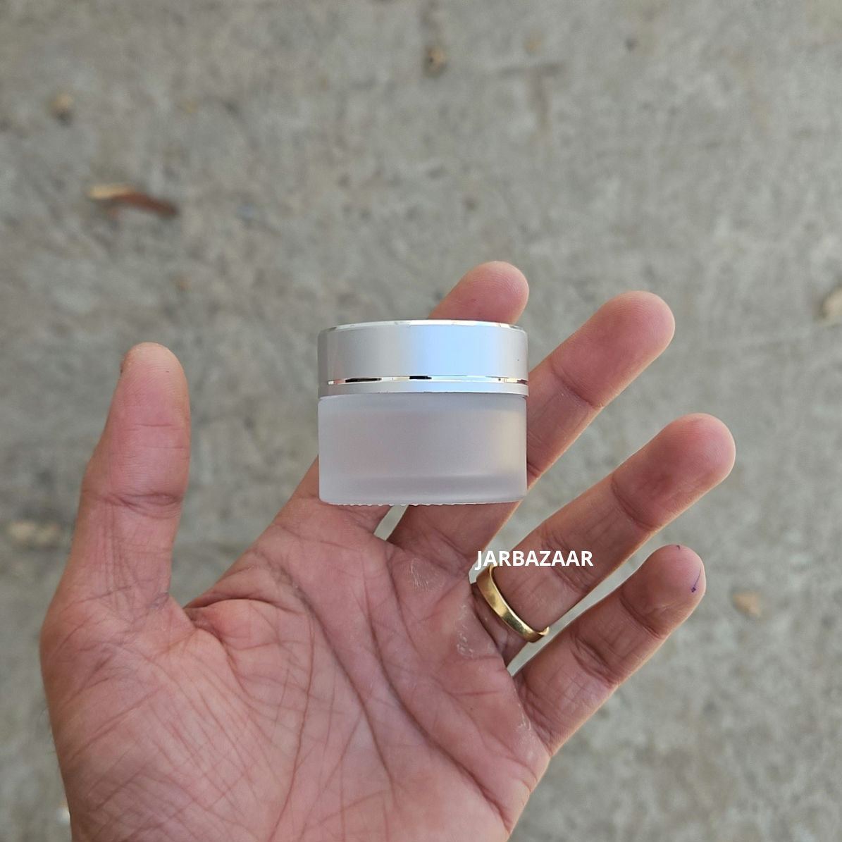 15 Gram Clear Frosted Glass Jar (Silver Diamond Cut Cap)