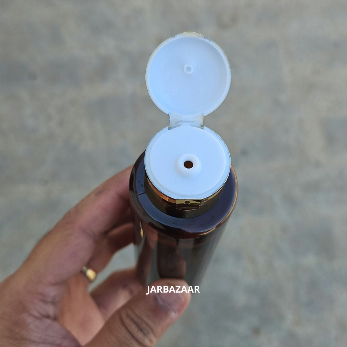 100 ML Sleek Amber Pet Bottle (With Golden Fliptop Caps)