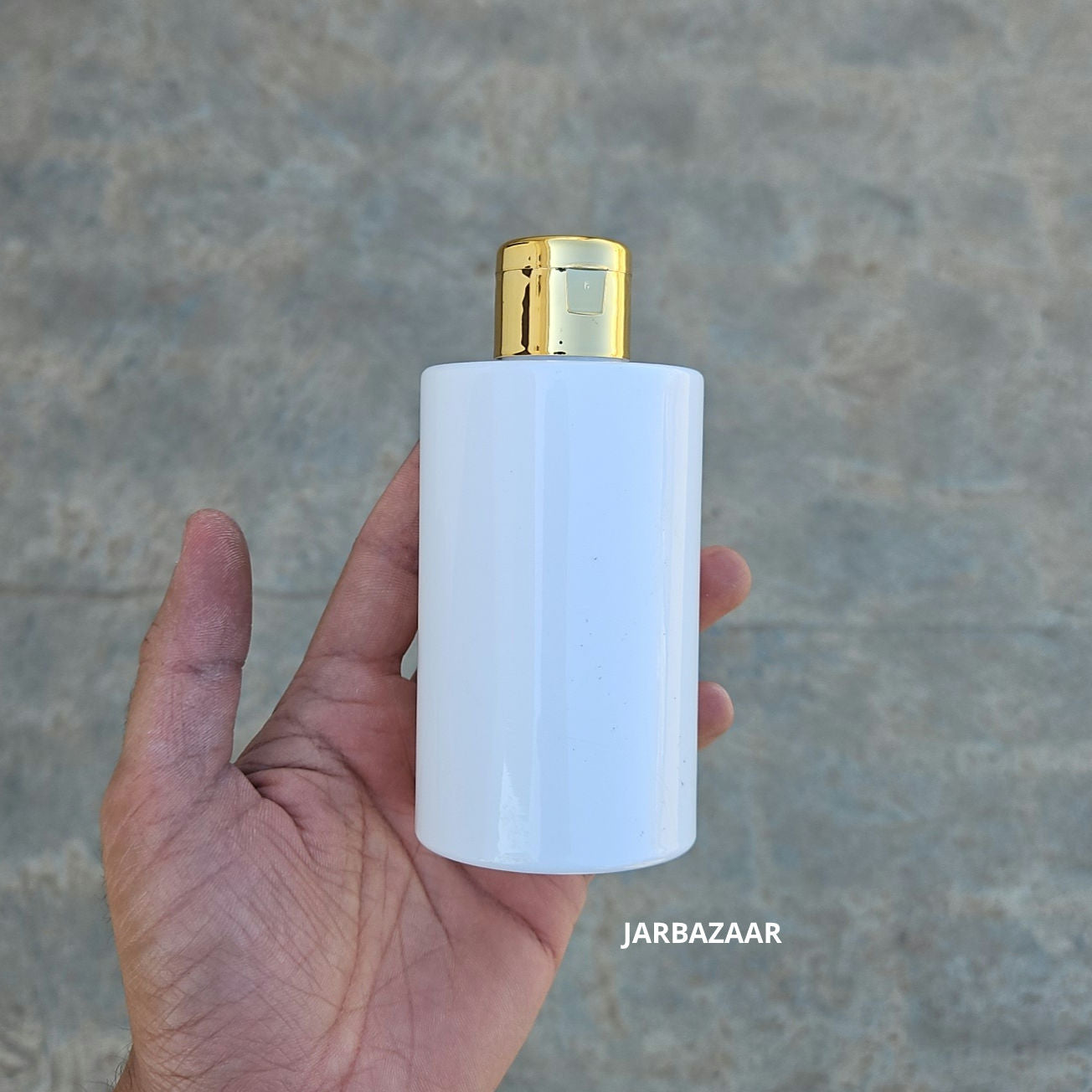 200 ML Rio White Pet Bottle (With Golden Fliptop Caps)