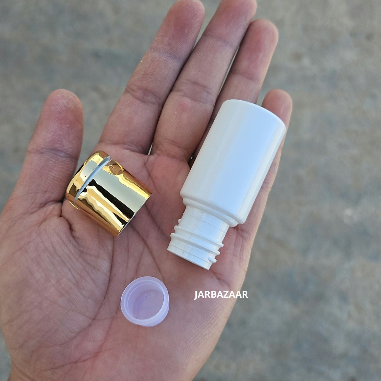 20 ML White Pet Bottle (With Golden Fliptop Caps)