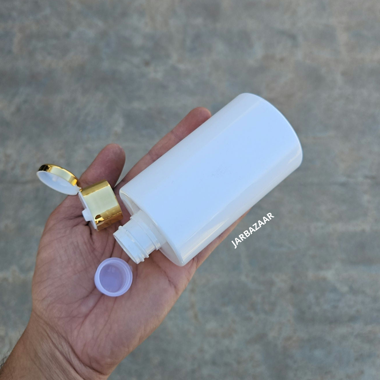 200 ML Rio White Pet Bottle (With Golden Fliptop Caps)