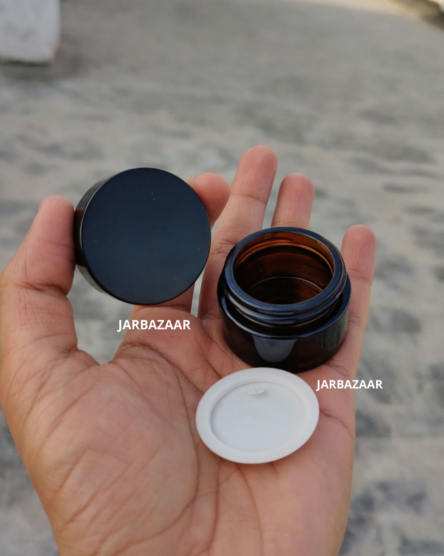 15 Gram Amber Glass Jar (Black Cap)