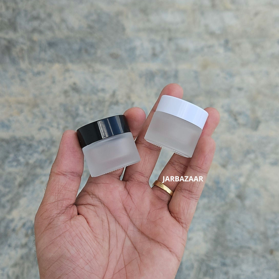 10 Gram Clear Frosted Glass Jar (Black/White Cap)