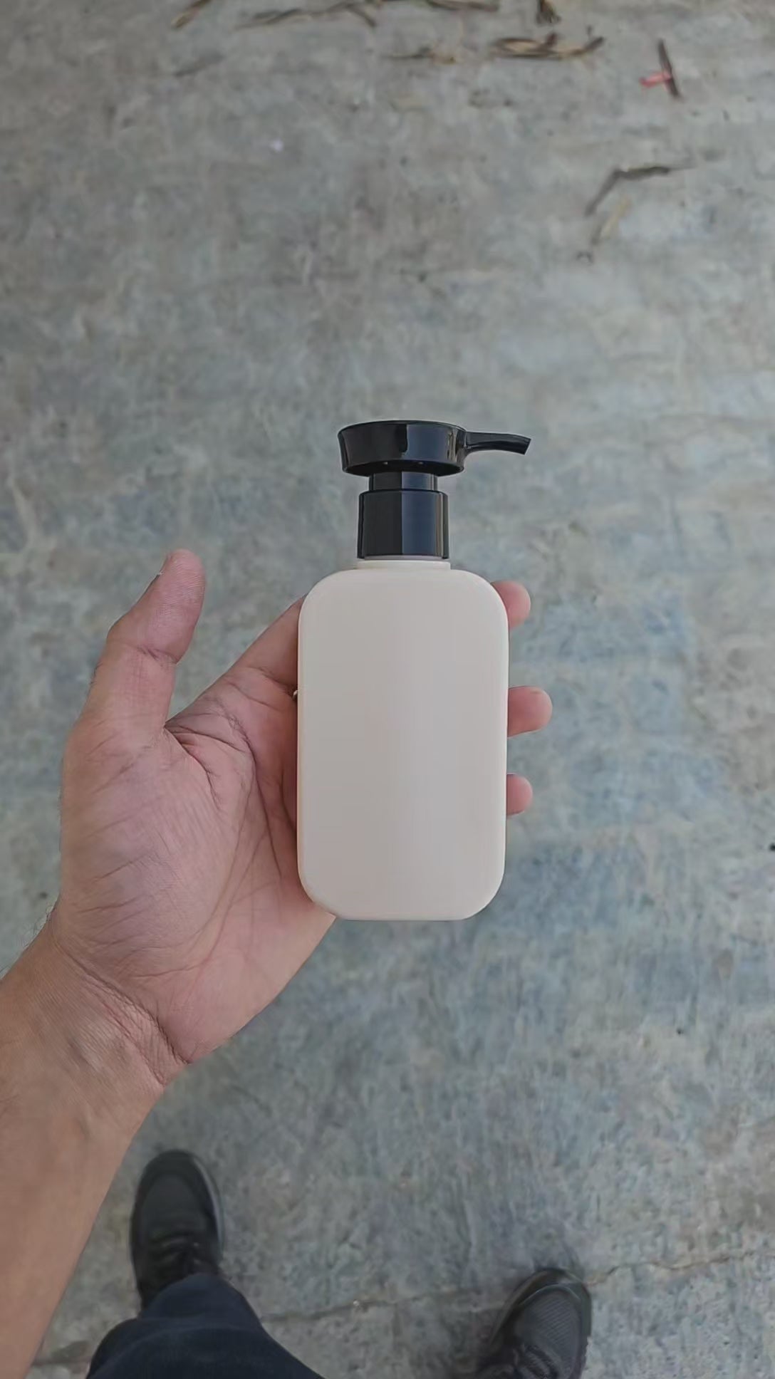 125 ML Flat Cream HDPE Bottle (With Disc Top Dispenser Pump)