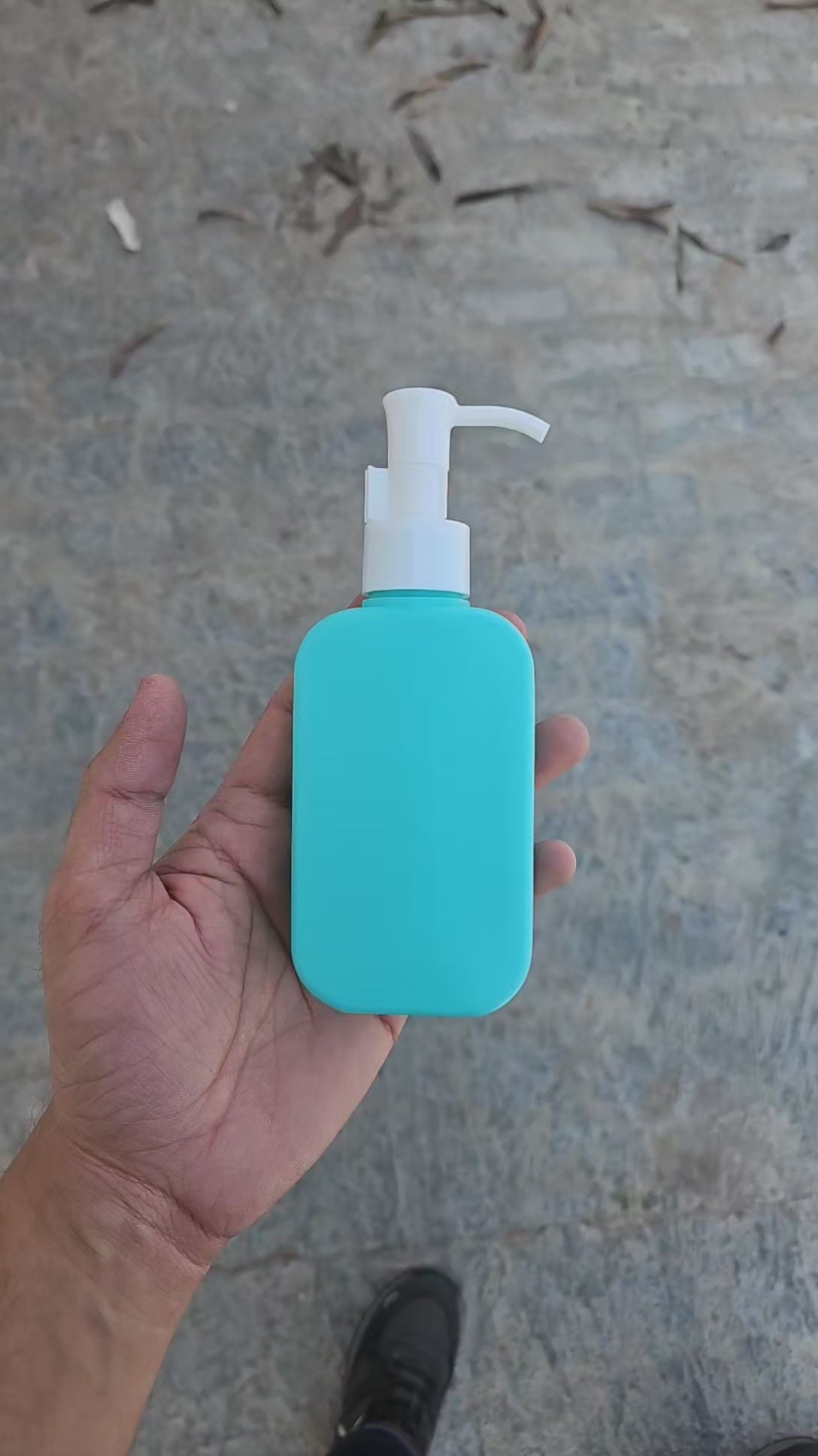 125 ML Flat Tile Green HDPE Bottle (With Sleek Dispenser Pumps)