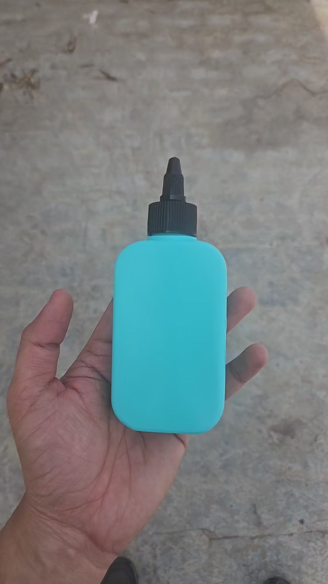 125 ML Flat Tile Green HDPE Bottle (With Nozzel Caps)