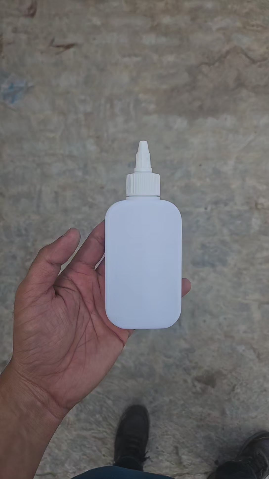 125 ML Flat White HDPE Bottle with Nozzle Caps