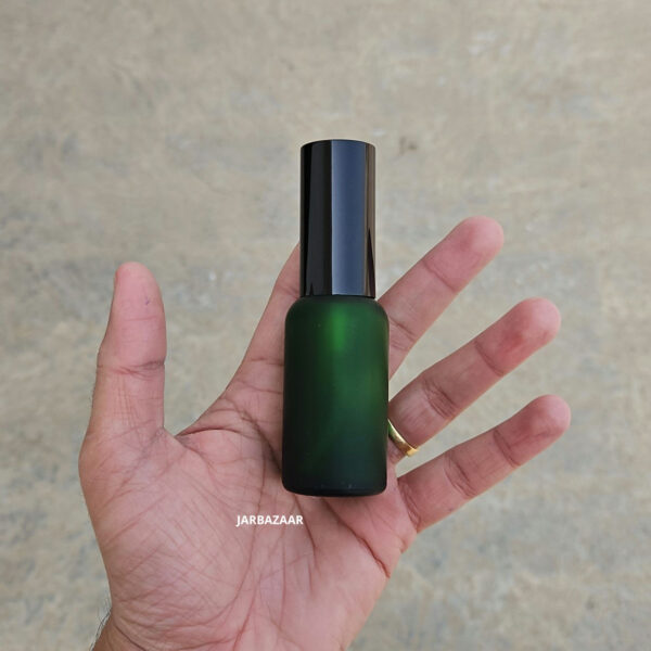 30 ml Green Frosted Glass bottle (With Premium Black Serum Pumps) - Image 4