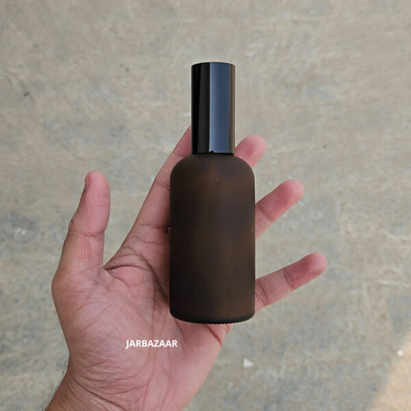 100 ml Amber Frosted Glass bottle (With Premium Black Serum Pumps) - Image 2